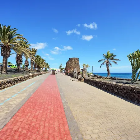 Lanzahost Carmenes Wellness * Costa Teguise